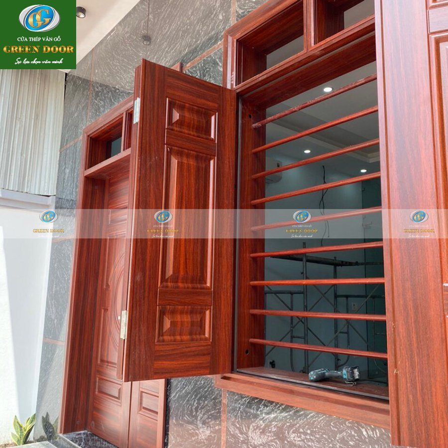 Cửa sổ Green Door
